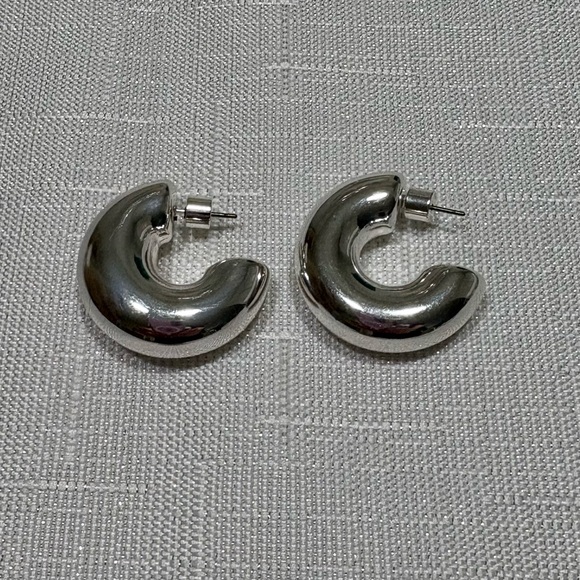 Jewelry - Chunky Silver Hoop Stud Earrings